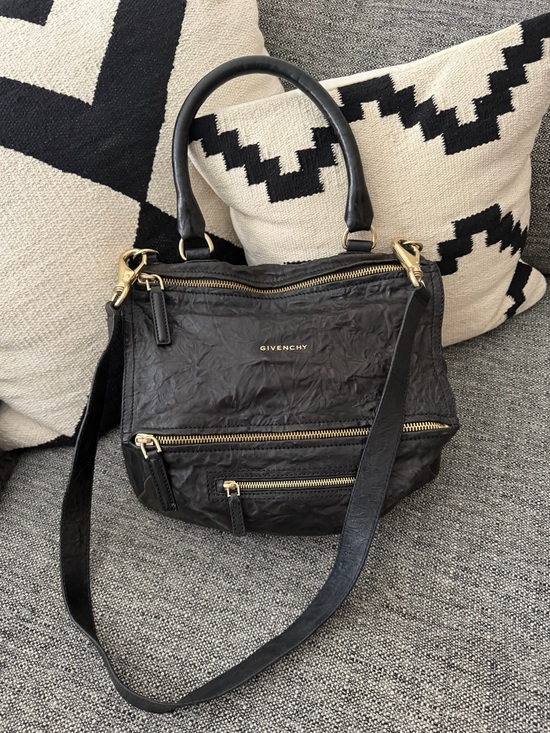 Givenchy Handbags - Givenchy Leather Pandora Medium